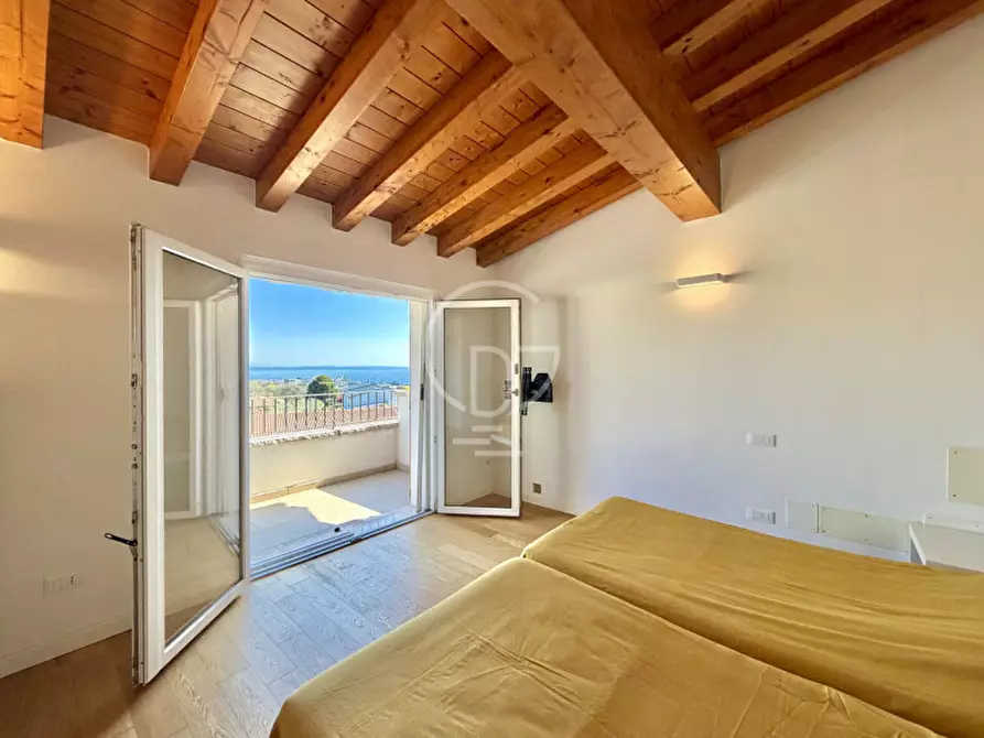 Immagine 26 di Villa in vendita  in Via Castellana a Soiano Del Lago