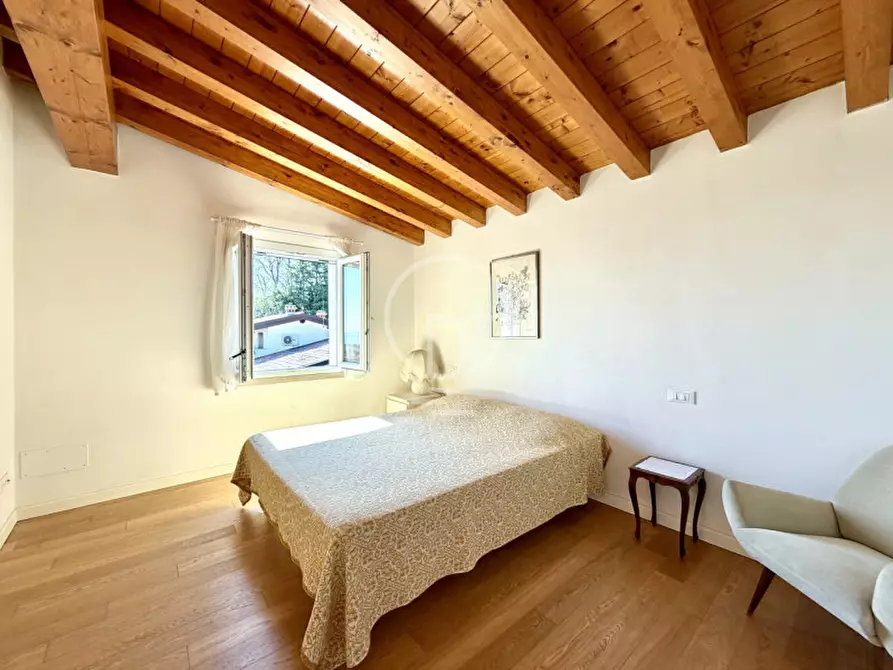 Immagine 32 di Villa in vendita  in Via Castellana a Soiano Del Lago