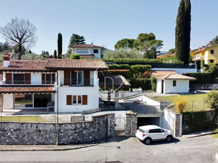 Immagine 39 di Villa in vendita  in Via Castellana a Soiano Del Lago