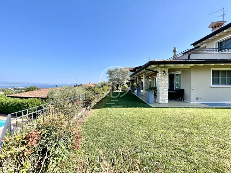 Immagine 8 di Villa in vendita  in Via costa lunga a Soiano Del Lago