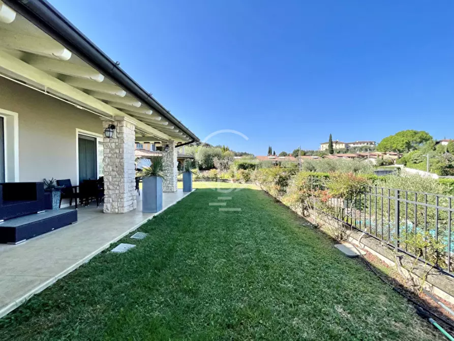 Immagine 12 di Villa in vendita  in Via costa lunga a Soiano Del Lago