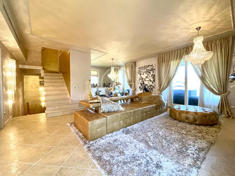 Immagine 13 di Villa in vendita  in Via costa lunga a Soiano Del Lago