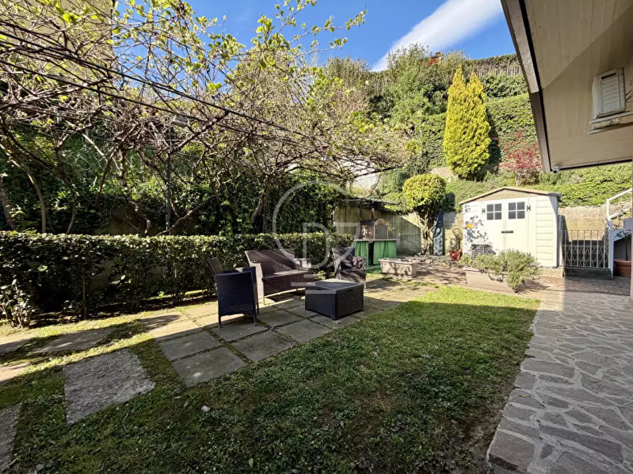 Immagine 8 di Villa in vendita  in Via Amedeo Ciucani a Soiano Del Lago