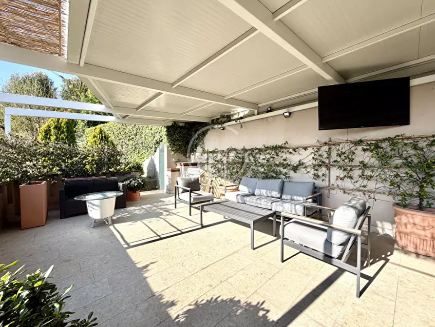 Immagine 30 di Villa in vendita  in Via Amedeo Ciucani a Soiano Del Lago