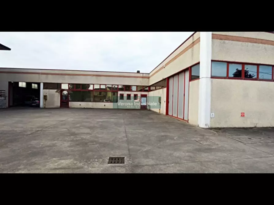 Immagine 9 di Capannone industriale in vendita  in via mediana a Trevenzuolo