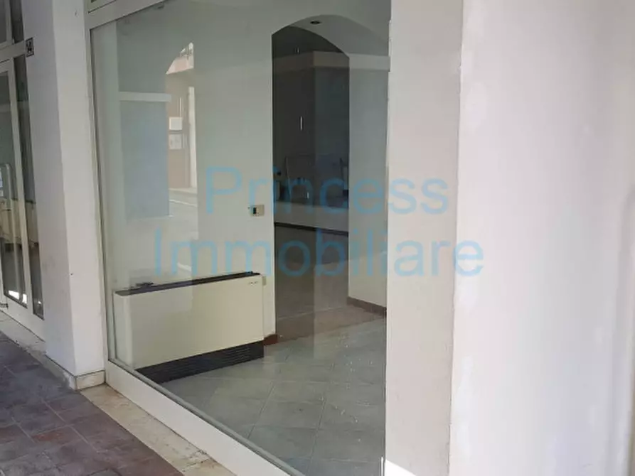 Immagine 6 di Negozio in vendita  a Piovene Rocchette