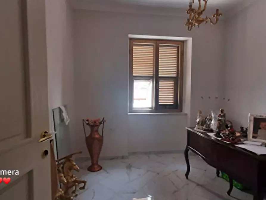 Immagine 2 di Appartamento in vendita  in VIA LIBIA 16 a Torre Del Greco