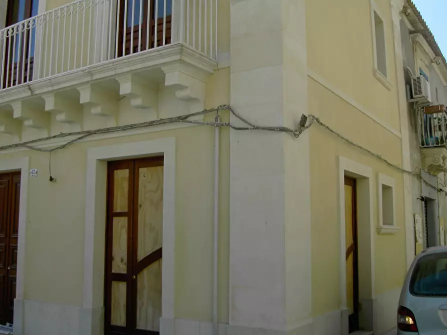 Immagine 51 di Casa indipendente in vendita  in Piazza Umberto I a Avola