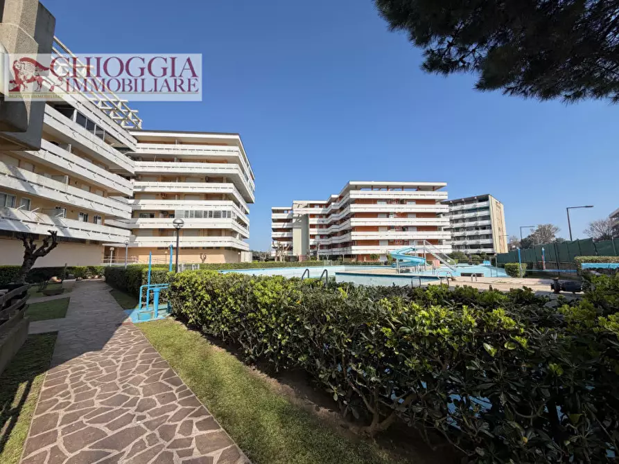 Immagine 1 di Appartamento in vendita  in Via Nazioni Unite a Chioggia