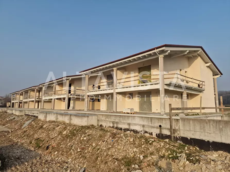 Immagine 1 di Casa bifamiliare in vendita  in via Cavriana a Solferino