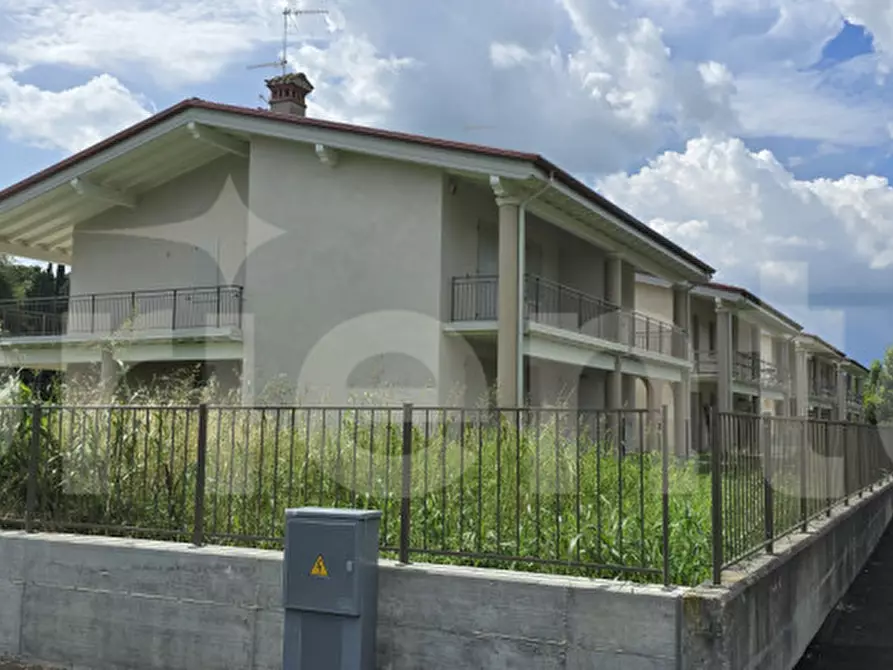 Immagine 3 di Casa bifamiliare in vendita  in via Cavriana a Solferino