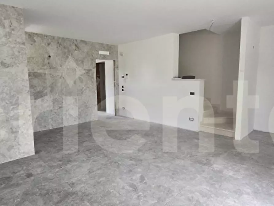 Immagine 15 di Casa bifamiliare in vendita  in via Cavriana a Solferino