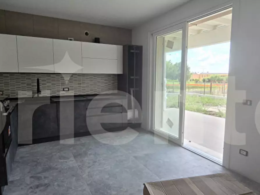 Immagine 17 di Casa bifamiliare in vendita  in via Cavriana a Solferino