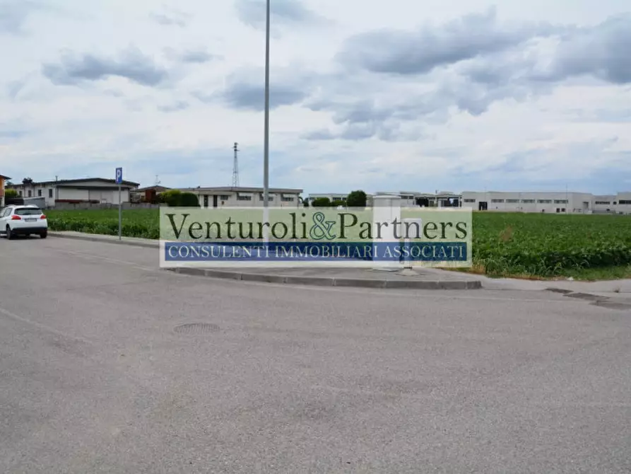 Immagine 8 di Terreno in vendita  in via statale a Calcinato