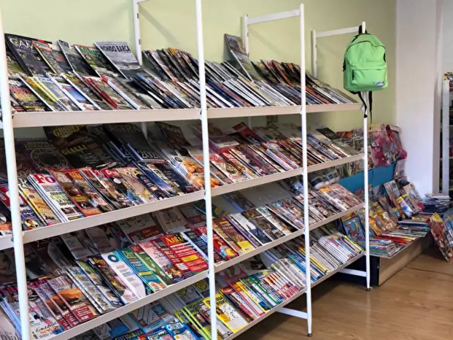 Immagine 2 di Attività commerciale in vendita  in via Canevedo a Este