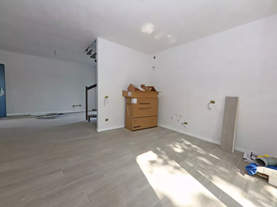 Immagine 6 di Appartamento in vendita  in viale Sicilia a Monza