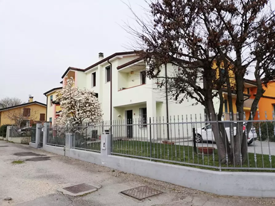 Immagine 1 di Villetta a schiera in vendita  a Monselice