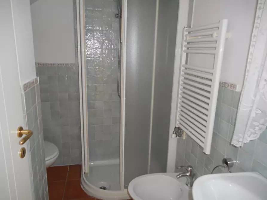 Immagine 10 di Casa trifamiliare in vendita  in via sacco a Arcugnano