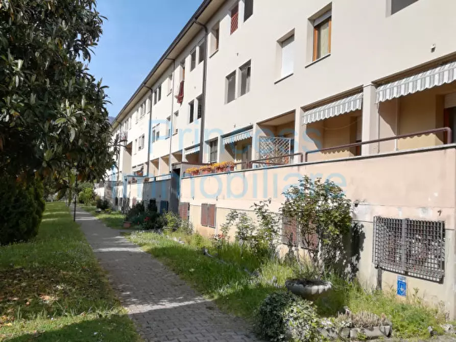 Immagine 1 di Appartamento in vendita  a Schio