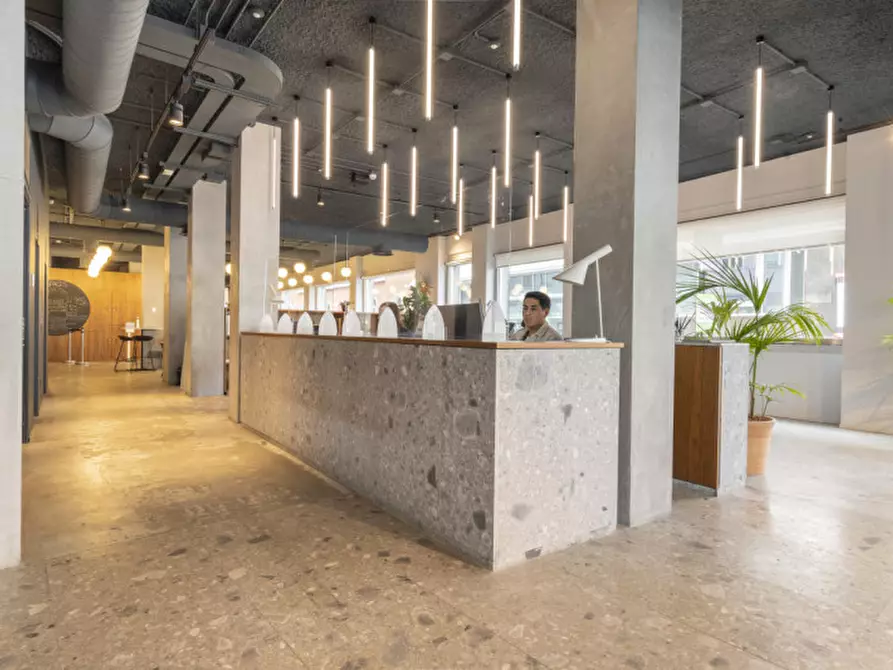 Immagine 3 di Ufficio in affitto  in Bastioni di Porta Nuova a Milano