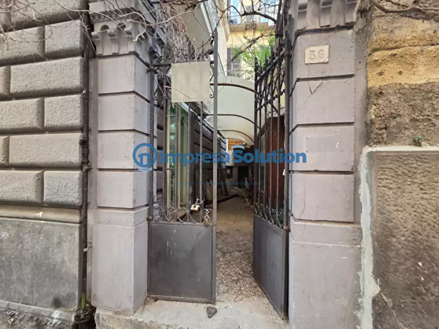 Immagine 5 di Negozio in affitto  in Via San Pasquale a Chiaia 36 a Napoli
