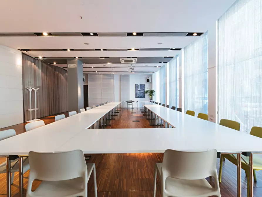 Immagine 7 di Ufficio in affitto  in Foro Bonaparte a Milano