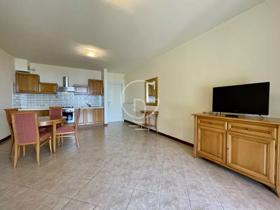 Immagine 19 di Appartamento in vendita  in Via delle Arche a Gardone Riviera
