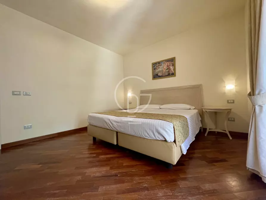 Immagine 22 di Appartamento in vendita  in Via delle Arche a Gardone Riviera