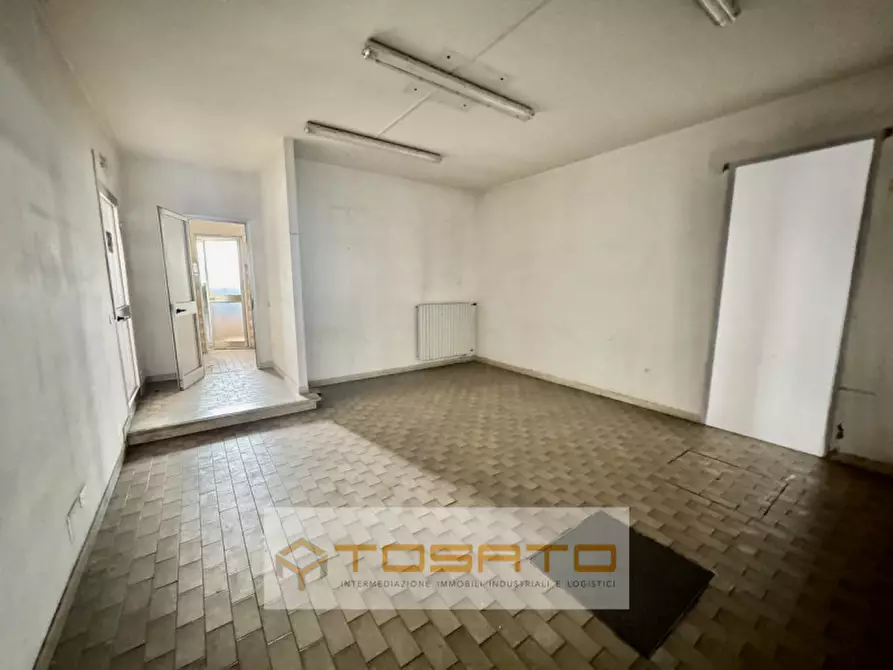 Immagine 19 di Capannone industriale in affitto  in via verona a Legnago