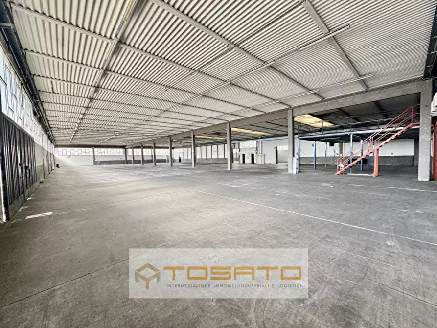 Immagine 21 di Capannone industriale in affitto  in via verona a Legnago