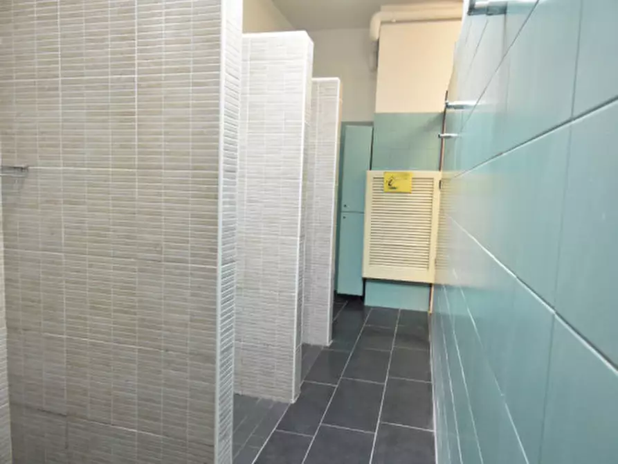 Immagine 7 di Magazzino in vendita  a Quartu Sant'elena