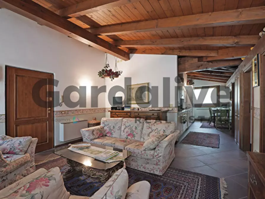 Immagine 16 di Appartamento in vendita  in Via Omodeo, 1 a Soiano Del Lago