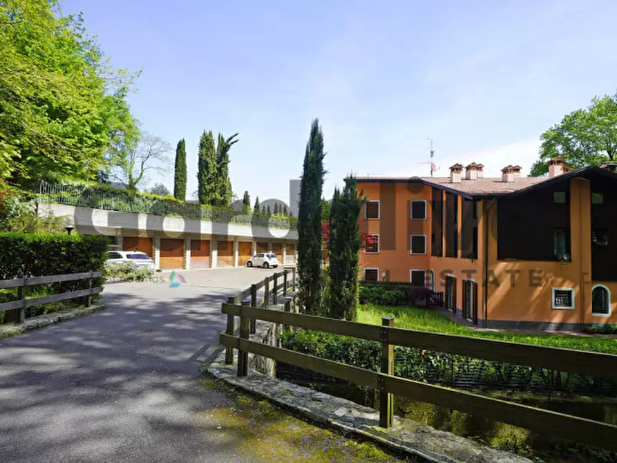 Immagine 33 di Appartamento in vendita  in Via Omodeo, 1 a Soiano Del Lago