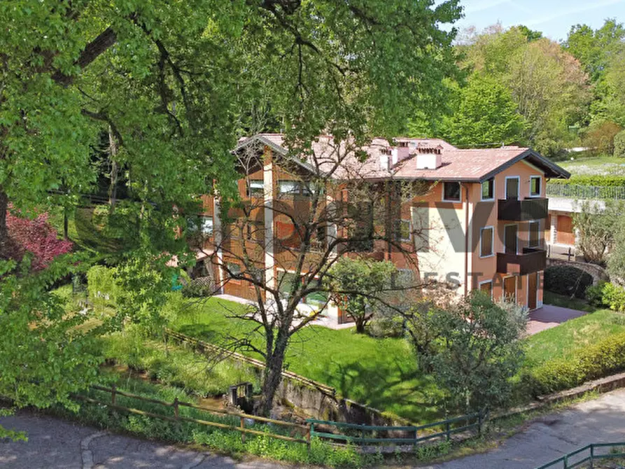 Immagine 46 di Appartamento in vendita  in Via Omodeo, 1 a Soiano Del Lago