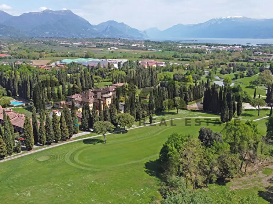 Immagine 50 di Appartamento in vendita  in Via Omodeo, 1 a Soiano Del Lago