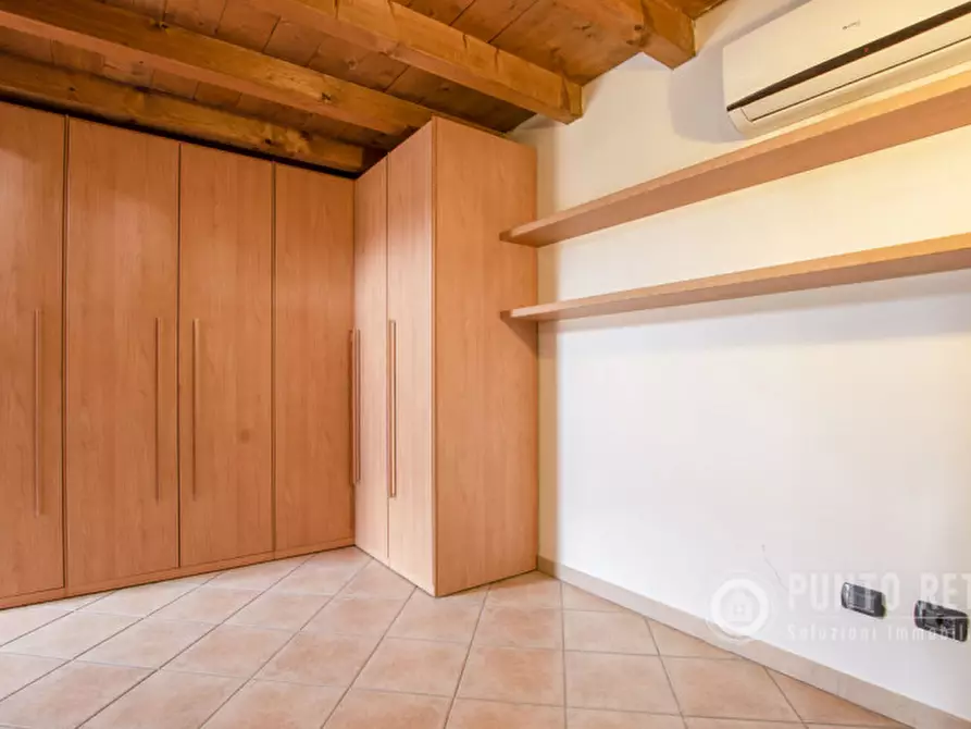 Immagine 8 di Appartamento in vendita  in Via Borgo a Pescantina