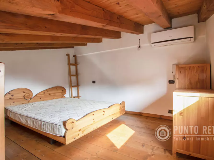 Immagine 15 di Appartamento in vendita  in Via Borgo a Pescantina