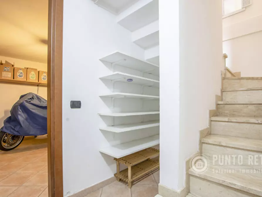 Immagine 19 di Appartamento in vendita  in Via Borgo a Pescantina