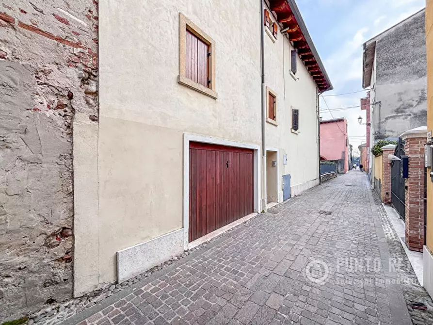 Immagine 23 di Appartamento in vendita  in Via Borgo a Pescantina