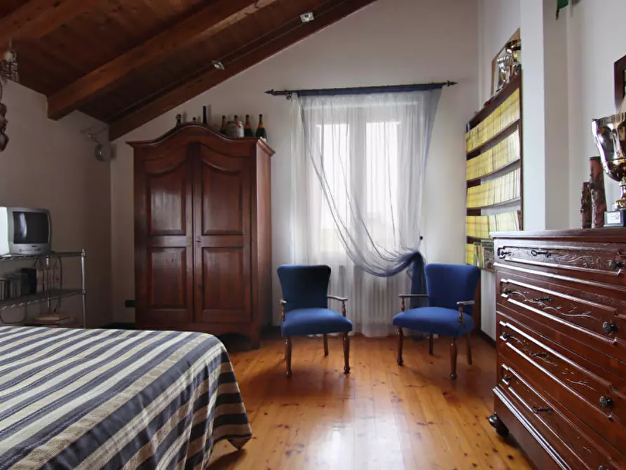 Immagine 25 di Villa in vendita  in Via dei Peschi a Pescantina