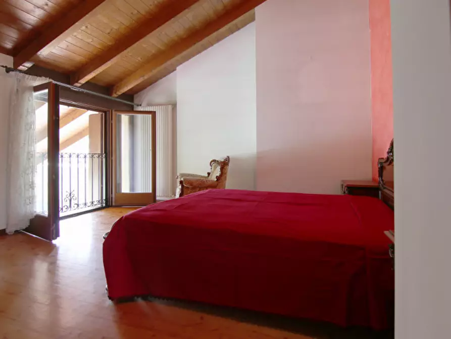 Immagine 30 di Villa in vendita  in Via dei Peschi a Pescantina