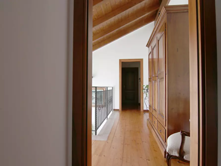 Immagine 31 di Villa in vendita  in Via dei Peschi a Pescantina