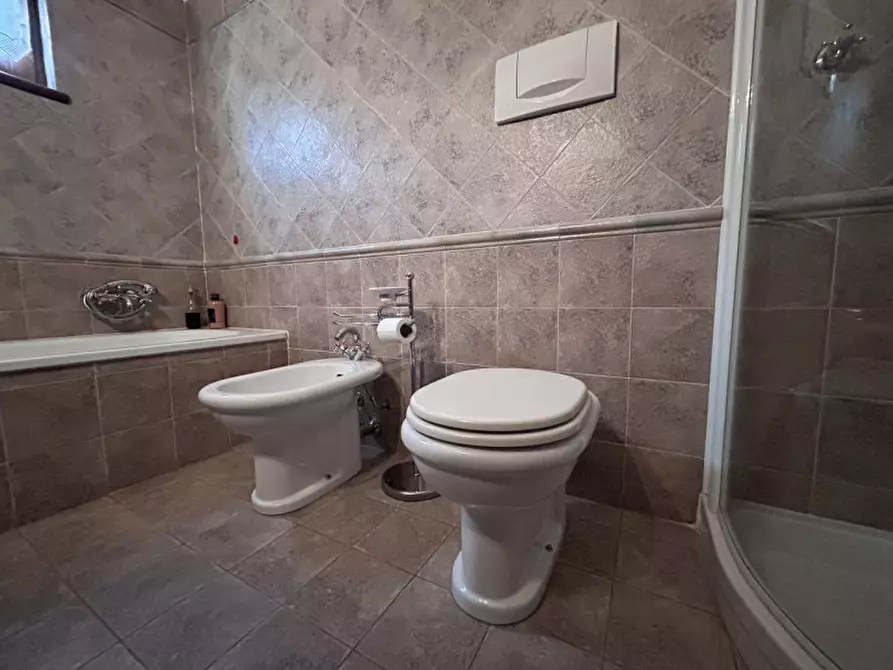 Immagine 33 di Villa in vendita  in Via dei Peschi a Pescantina