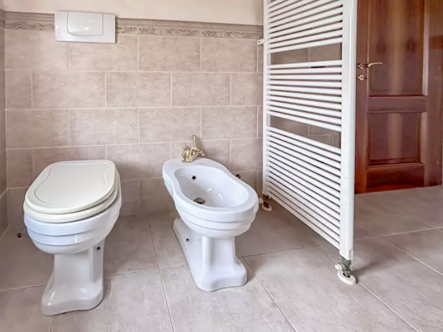 Immagine 37 di Villa in vendita  in Via dei Peschi a Pescantina