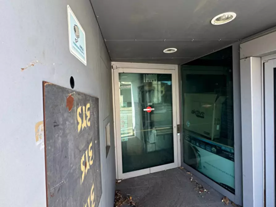Immagine 3 di Attività commerciale in affitto  in piazza unione 3 a Palmanova