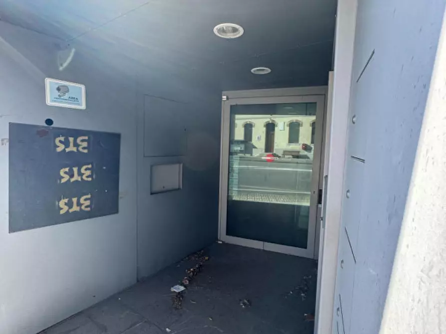 Immagine 19 di Attività commerciale in affitto  in piazza unione 3 a Palmanova