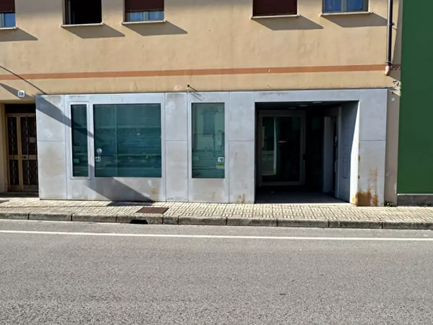 Immagine 20 di Attività commerciale in affitto  in piazza unione 3 a Palmanova