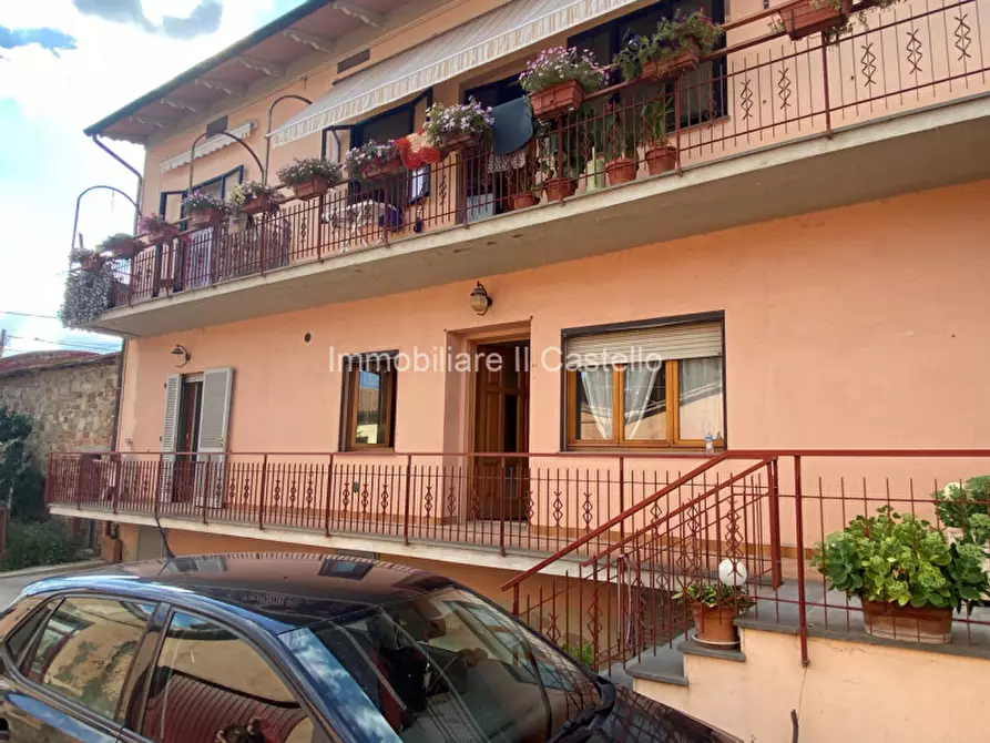 Immagine 1 di Appartamento in vendita  in Via Stazione a Castiglione Del Lago
