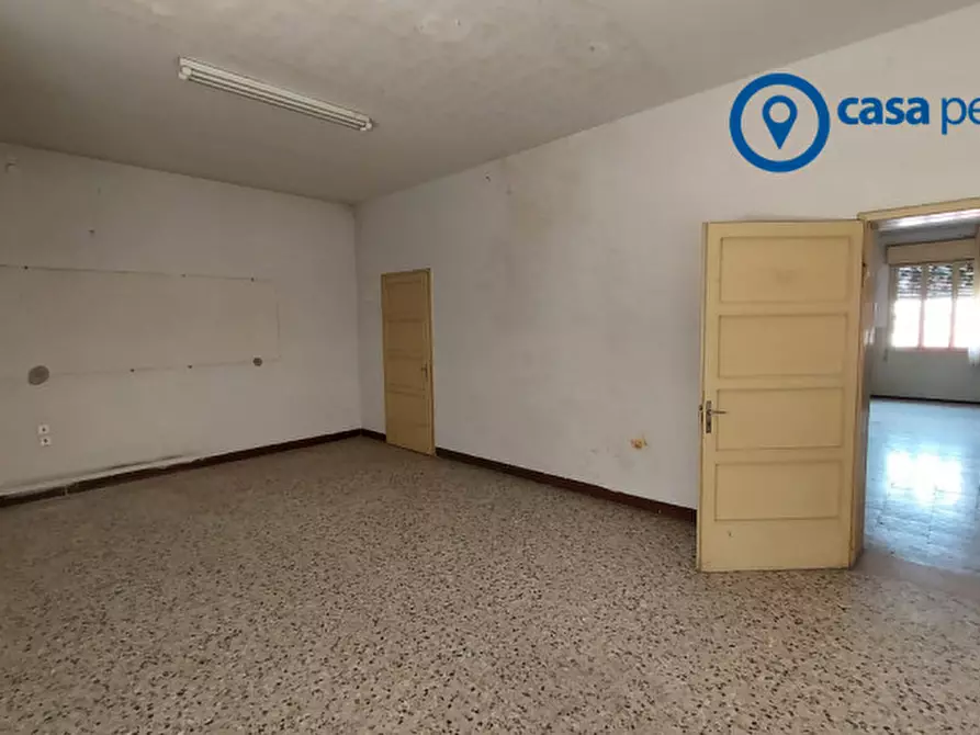 Immagine 17 di Palazzo in vendita  in Via Giordano Bruno, 6 a Rovigo