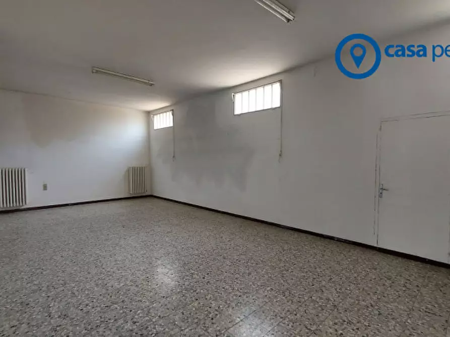 Immagine 20 di Palazzo in vendita  in Via Giordano Bruno, 6 a Rovigo